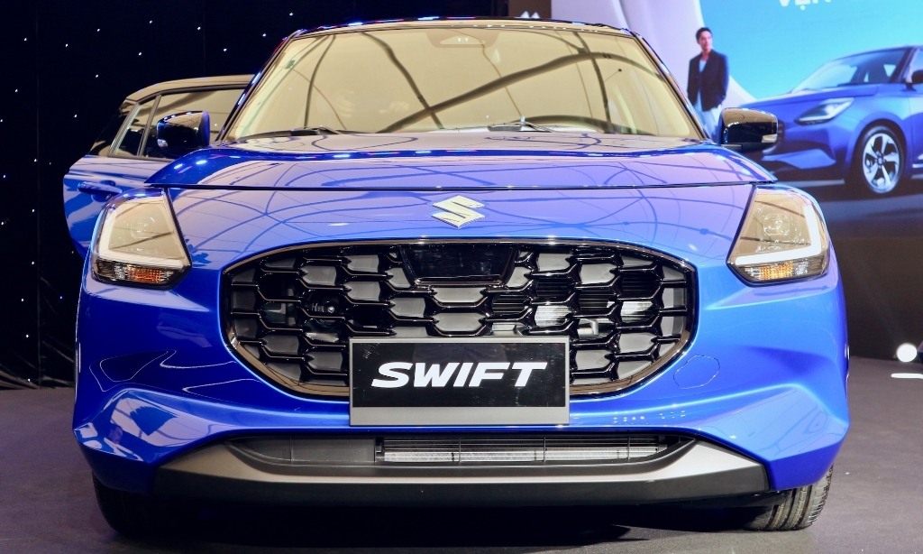 Suzuki Swift 2025 ra mắt giá 569-577 triệu đồng