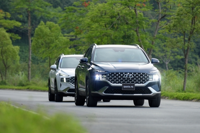Động cơ máy dầu cũ Hyundai Santa Fe giá cao hơn xe mới