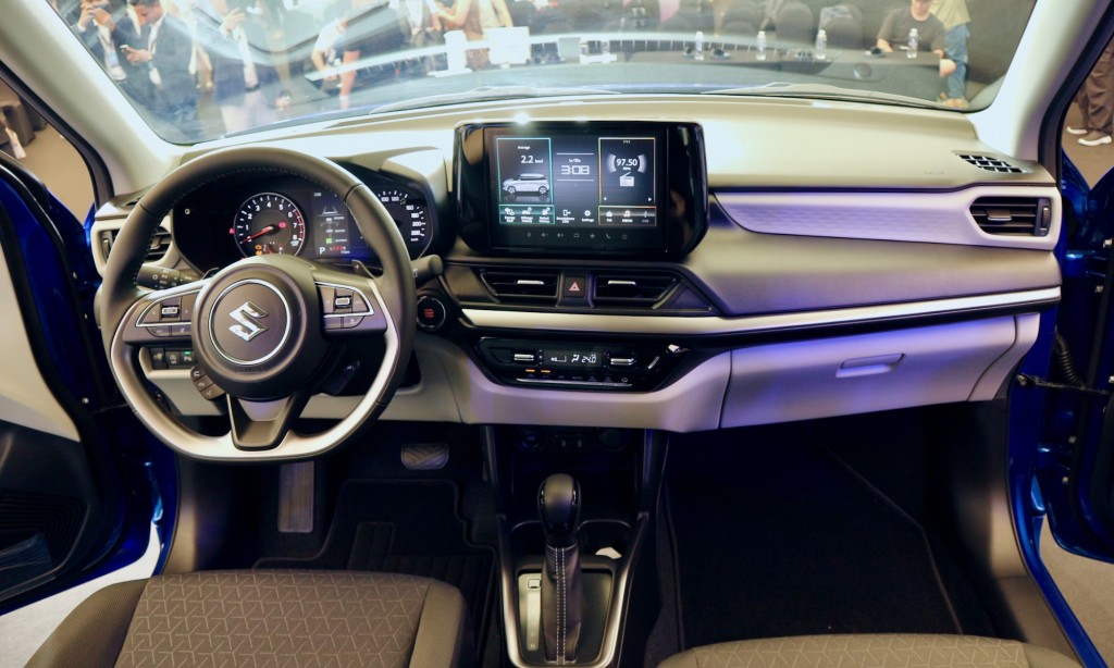 Honda ra mắt mẫu S7 chạy điện giá từ 35.800 USD